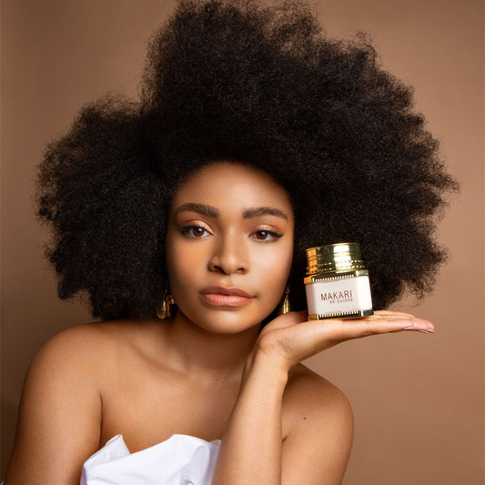 Nachtstrahlende Gesichtscreme