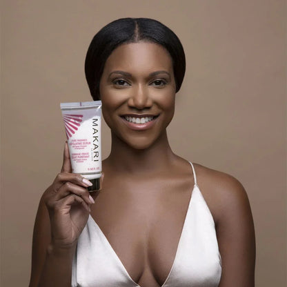 Makari pure radiance exfoliating scrub