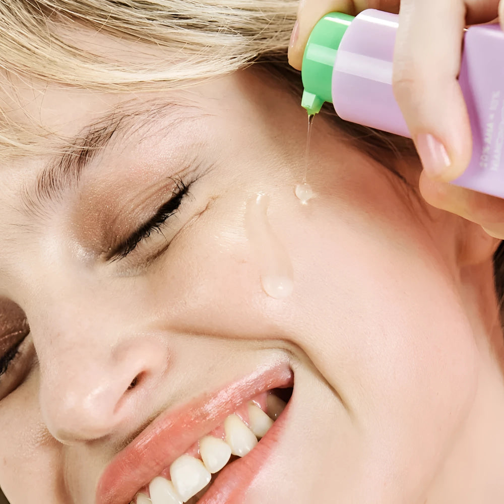 Glycolic and lactic acid face serum with fruit extract